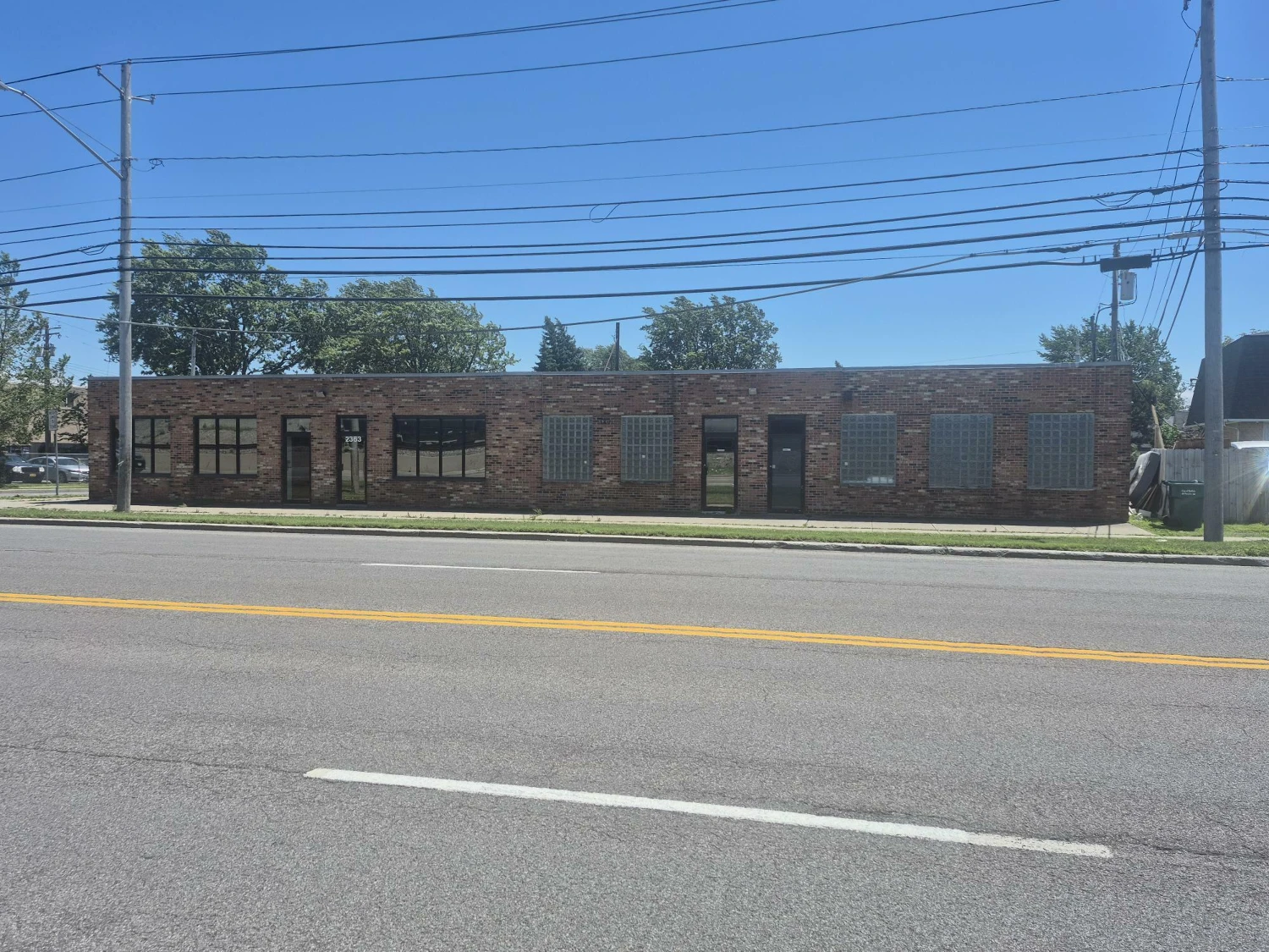 2363 Broadway St - 7,400+/- SF Multipurpose Commercial Building