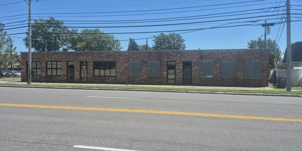 2363 Broadway St - 7,400+/- SF Multipurpose Commercial Building