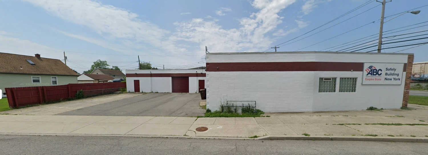 2363 Broadway St - 7,400+/- SF Multipurpose Commercial Building