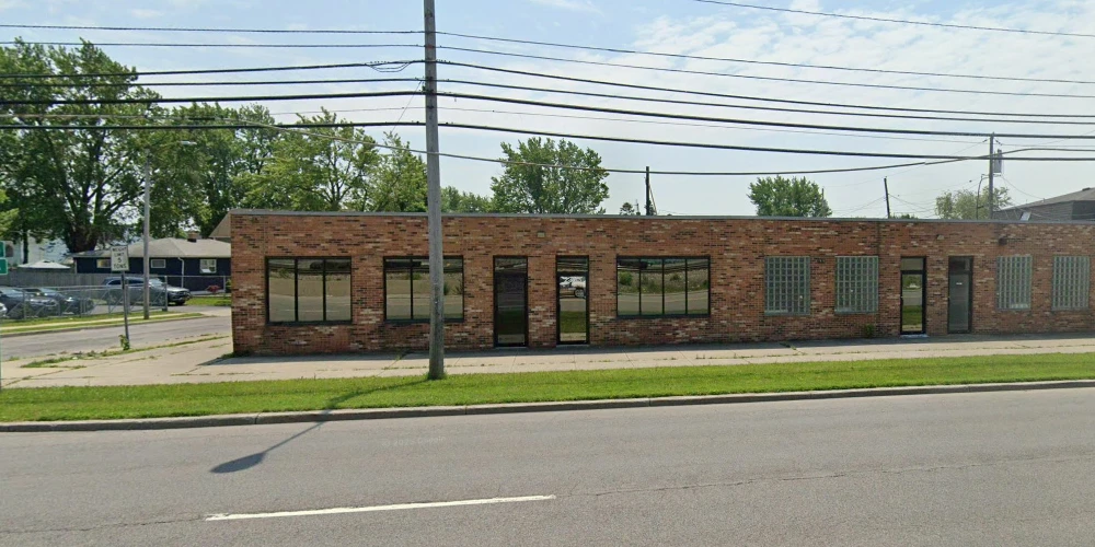 2363 Broadway St - 7,400+/- SF Multipurpose Commercial Building
