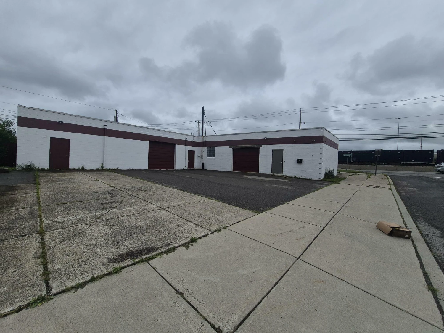 2363 Broadway St - 7,400+/- SF Multipurpose Commercial Building
