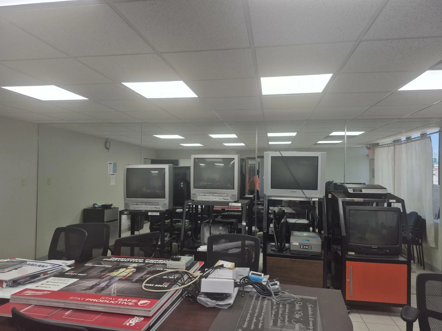 2363 Broadway St - 7,400+/- SF Multipurpose Commercial Building