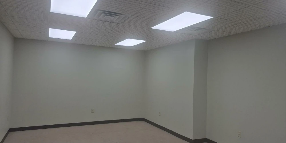 2363 Broadway St - 7,400+/- SF Multipurpose Commercial Building