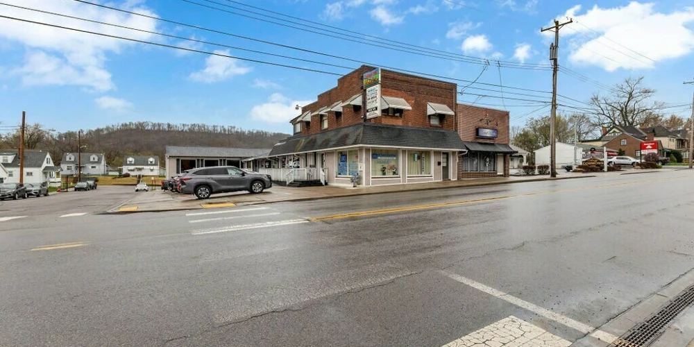 3410 4th Ave, Beaver Falls, PA for sale