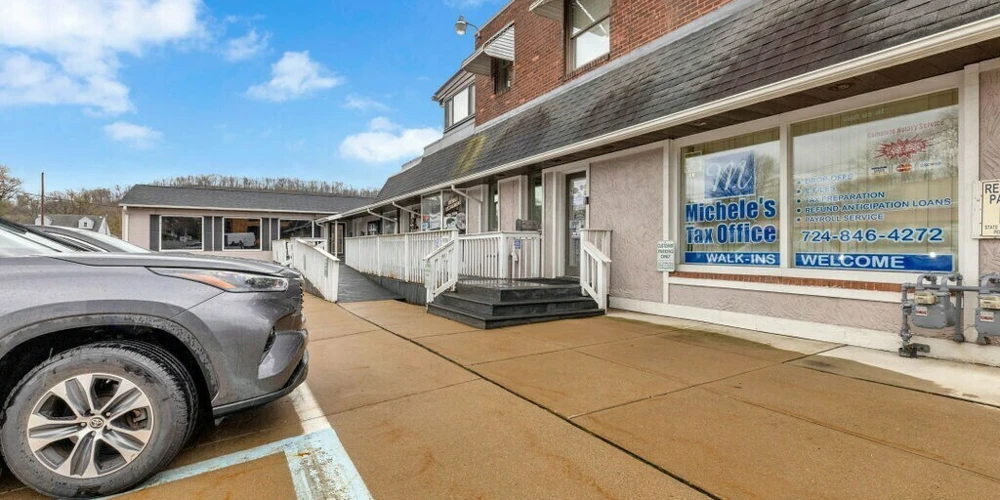 3410 4th Ave, Beaver Falls, PA for sale