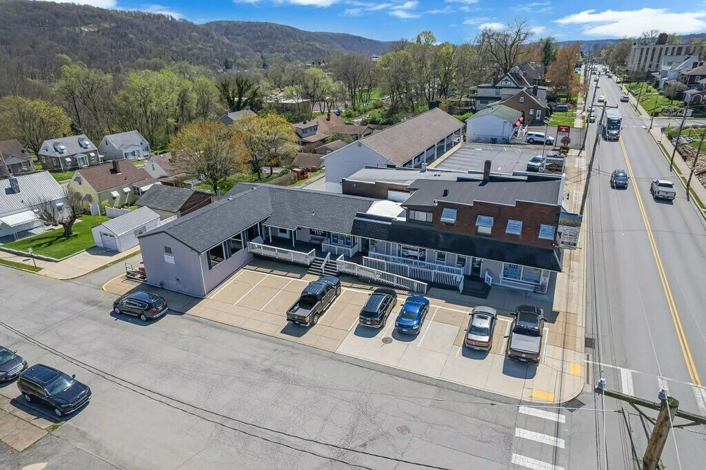 3410 4th Ave, Beaver Falls, PA for sale