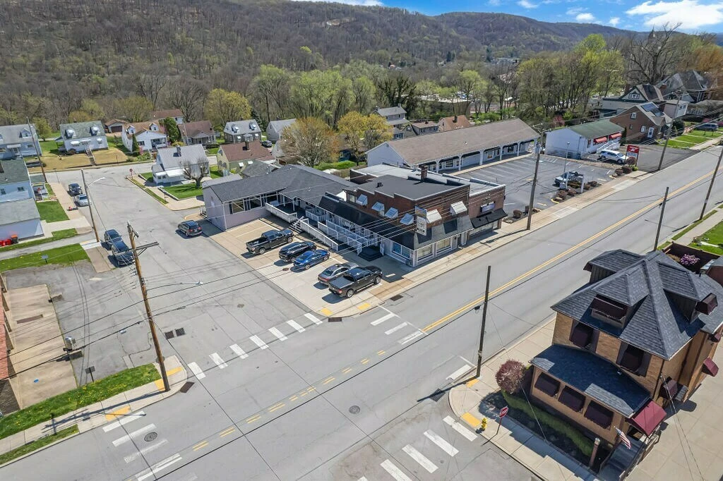 3410 4th Ave, Beaver Falls, PA for sale