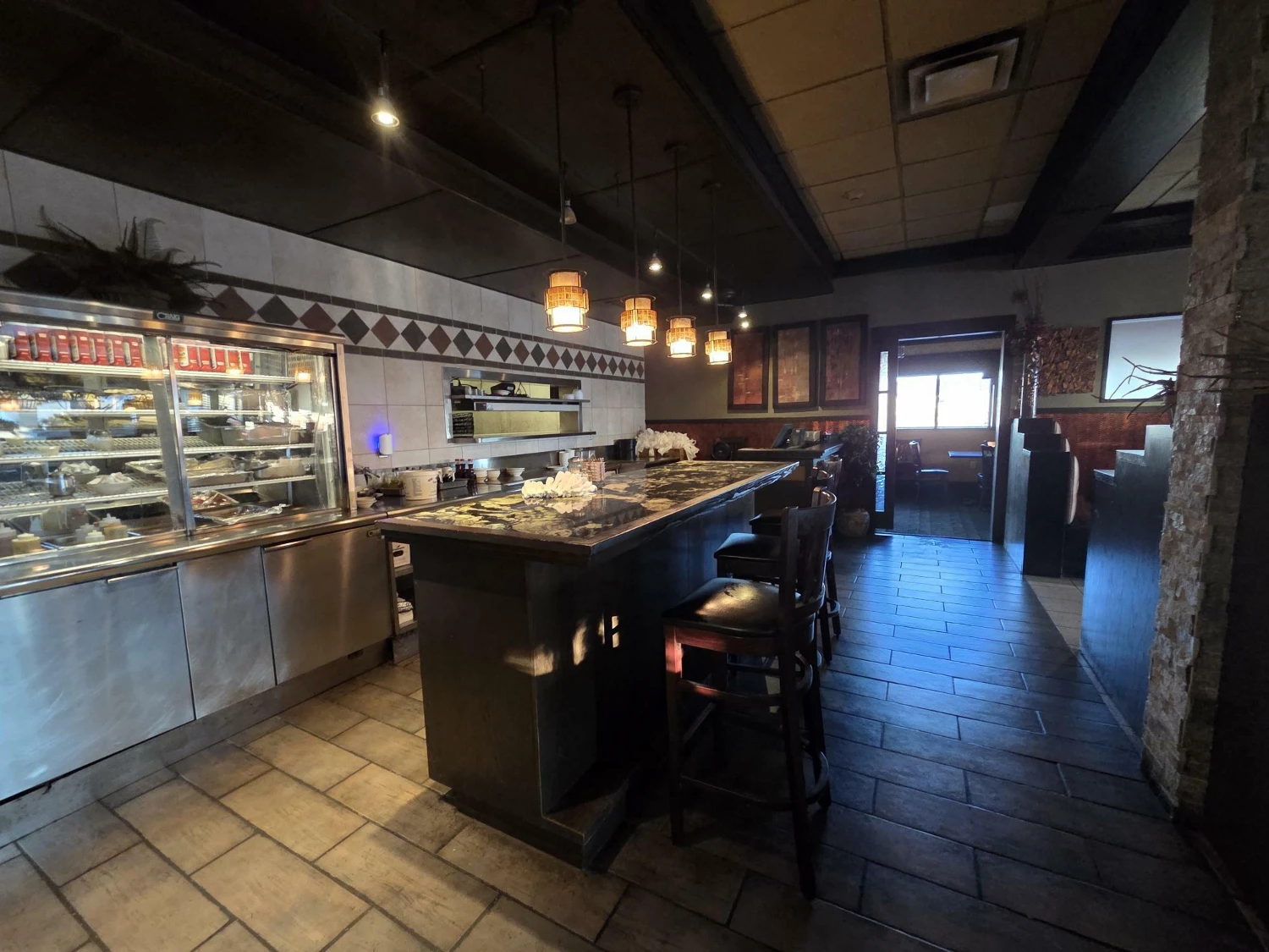 6135 Transit Rd - 6,298+/- SF EXISTING RESTAURANT FOR SALE