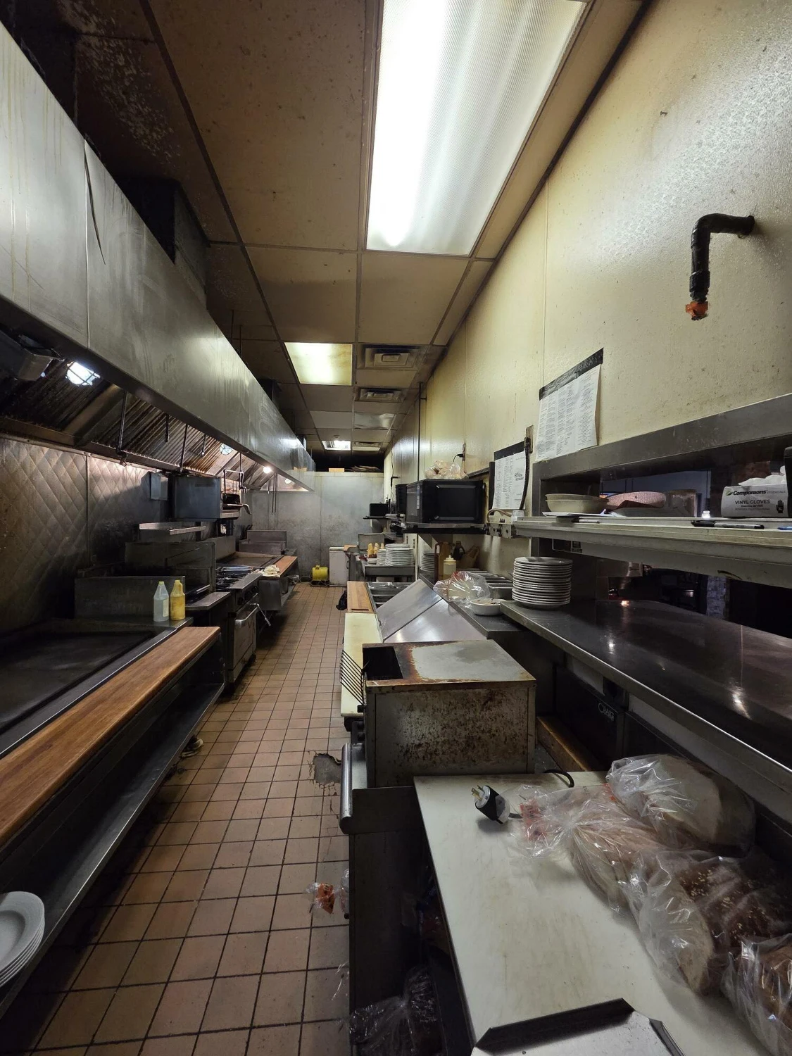 6135 Transit Rd - 6,298+/- SF EXISTING RESTAURANT FOR SALE