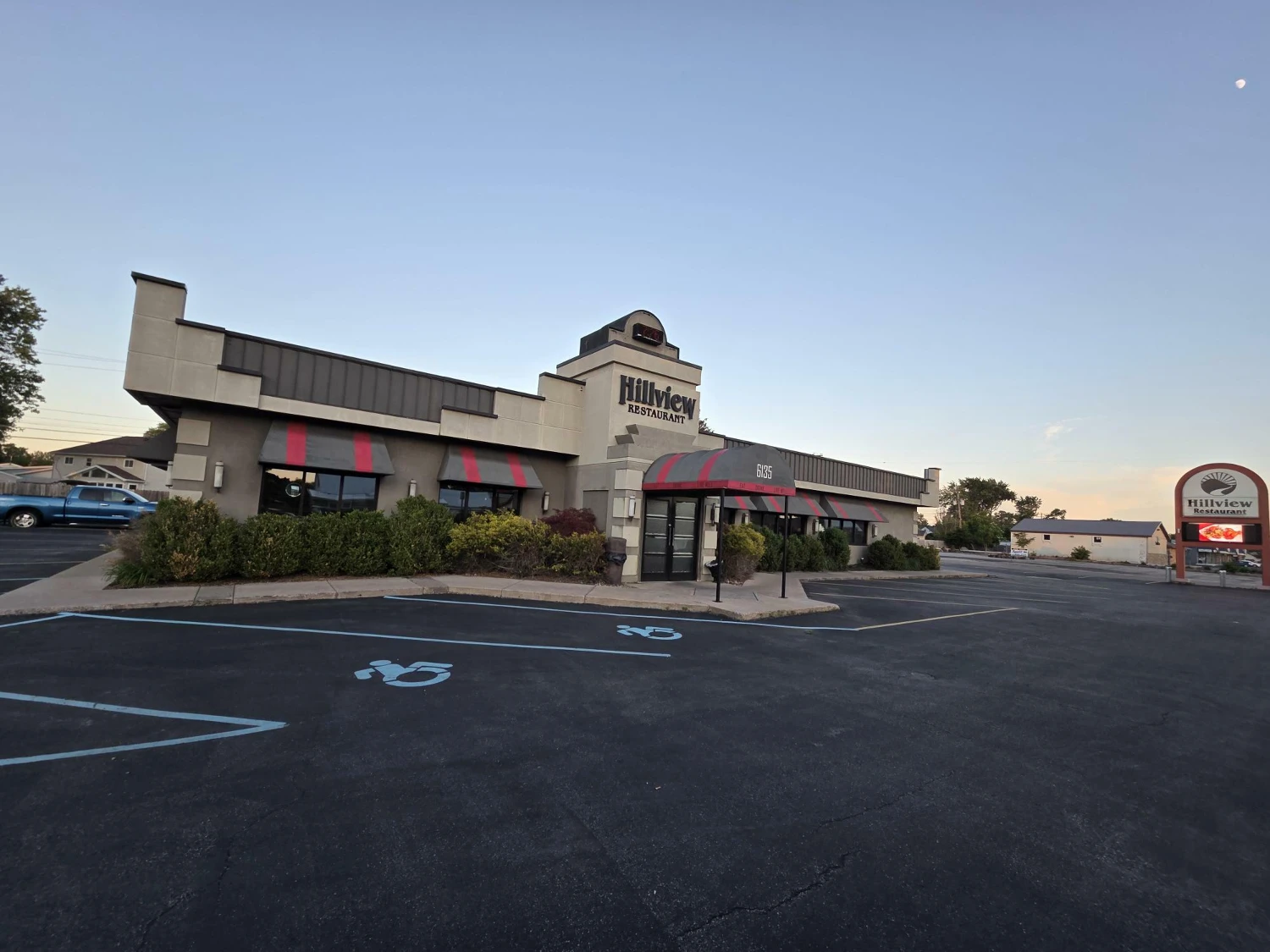 6135 Transit Rd - 6,298+/- SF EXISTING RESTAURANT FOR SALE