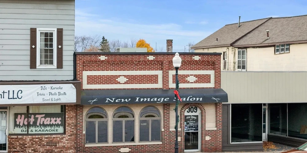 Historical Building (2,050 SF) and Business (Hair Salon)
