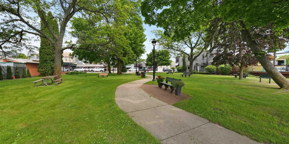 Lake City City Hall - Commercial Development Opportunity 