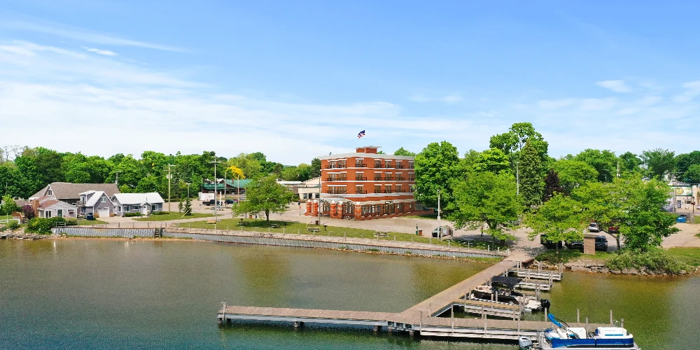 Lake City City Hall - Commercial Development Opportunity 