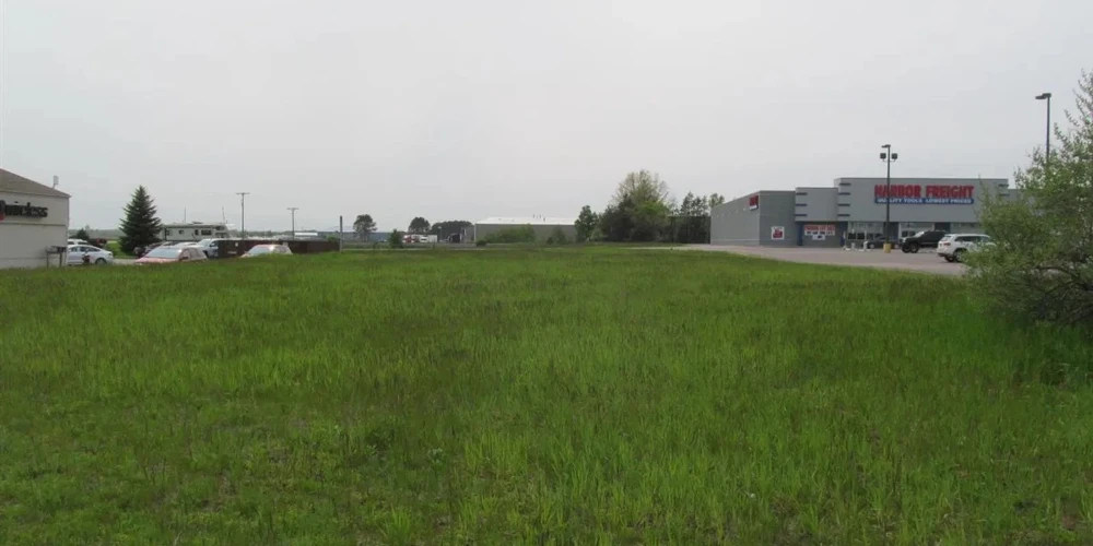 Prime Retail Development Site in Cadillac, Michigan