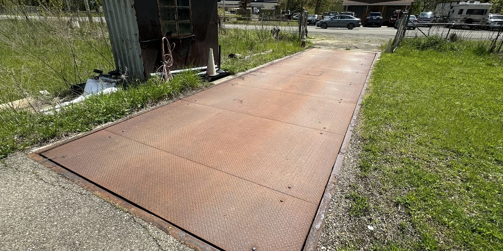 157-171 Willow Rd - 1,874+/- SF Junkyard Property