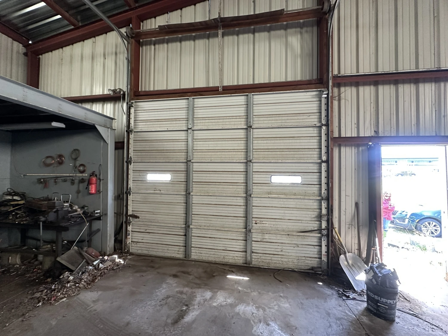 157-171 Willow Rd - 1,874+/- SF Junkyard Property