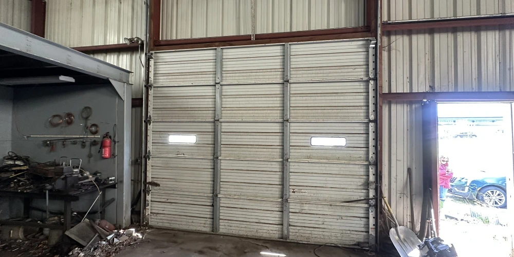 157-171 Willow Rd - 1,874+/- SF Junkyard Property