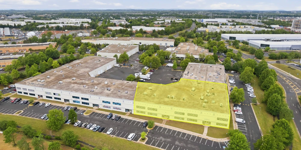 25,050 SF Industrial Flex | Owner-User Opportunity