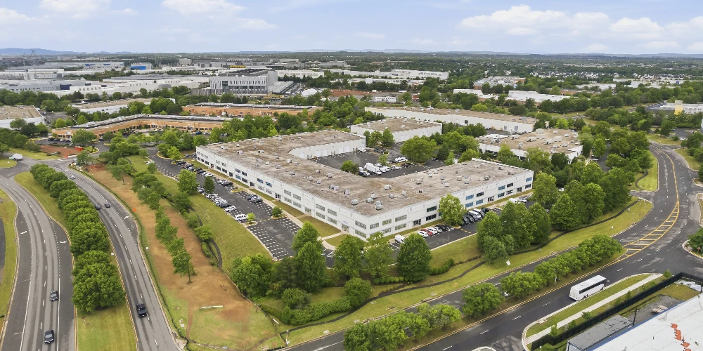 25,050 SF Industrial Flex | Owner-User Opportunity