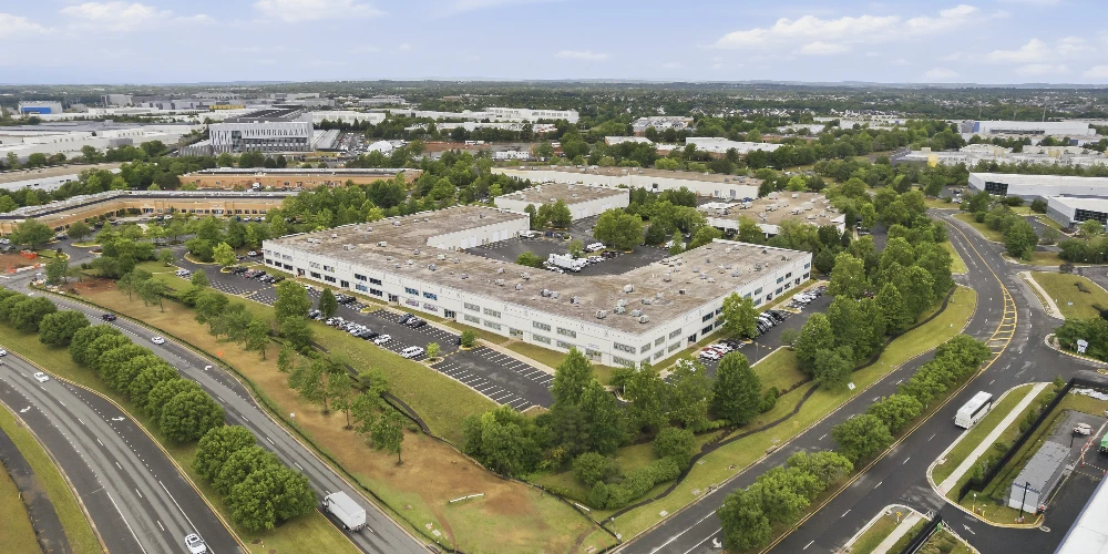25,050 SF Industrial Flex | Owner-User Opportunity