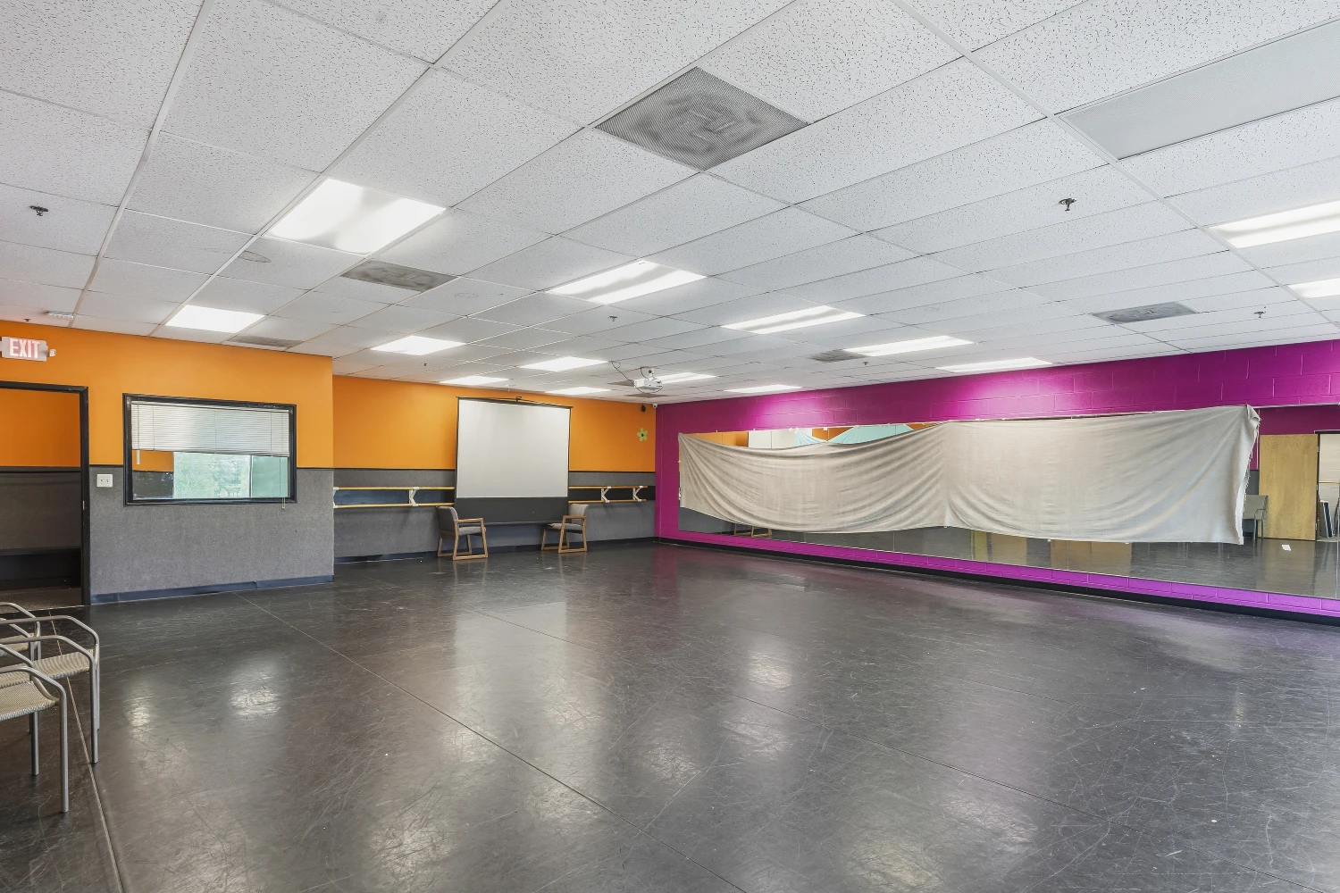 25,050 SF Industrial Flex | Owner-User Opportunity