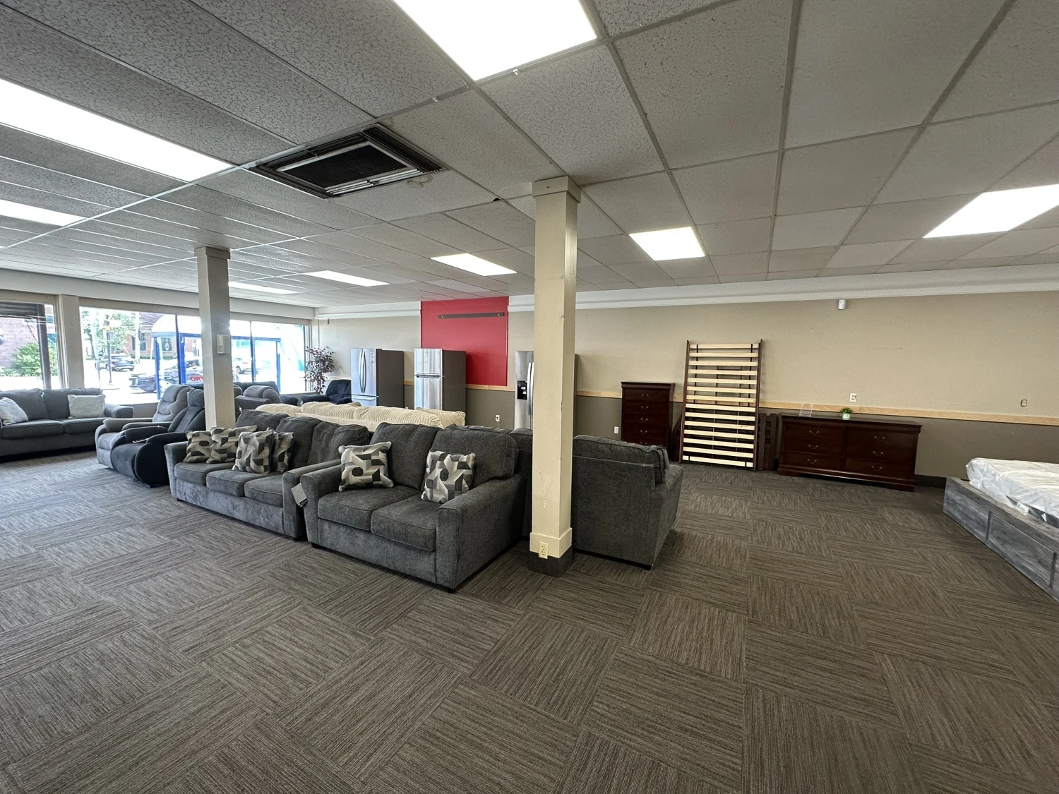 3146 Bailey Ave - 5,712+/- SF Retail