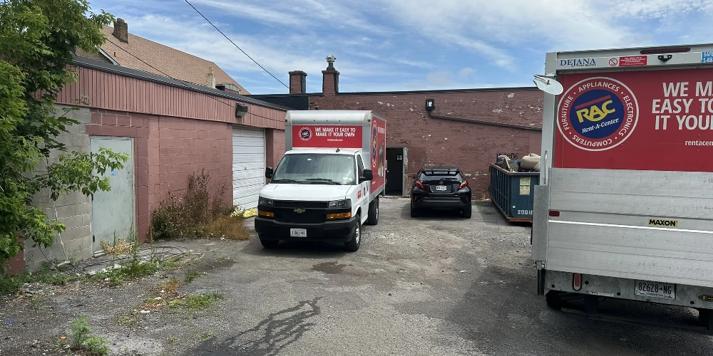 3146 Bailey Ave - 5,712+/- SF Retail