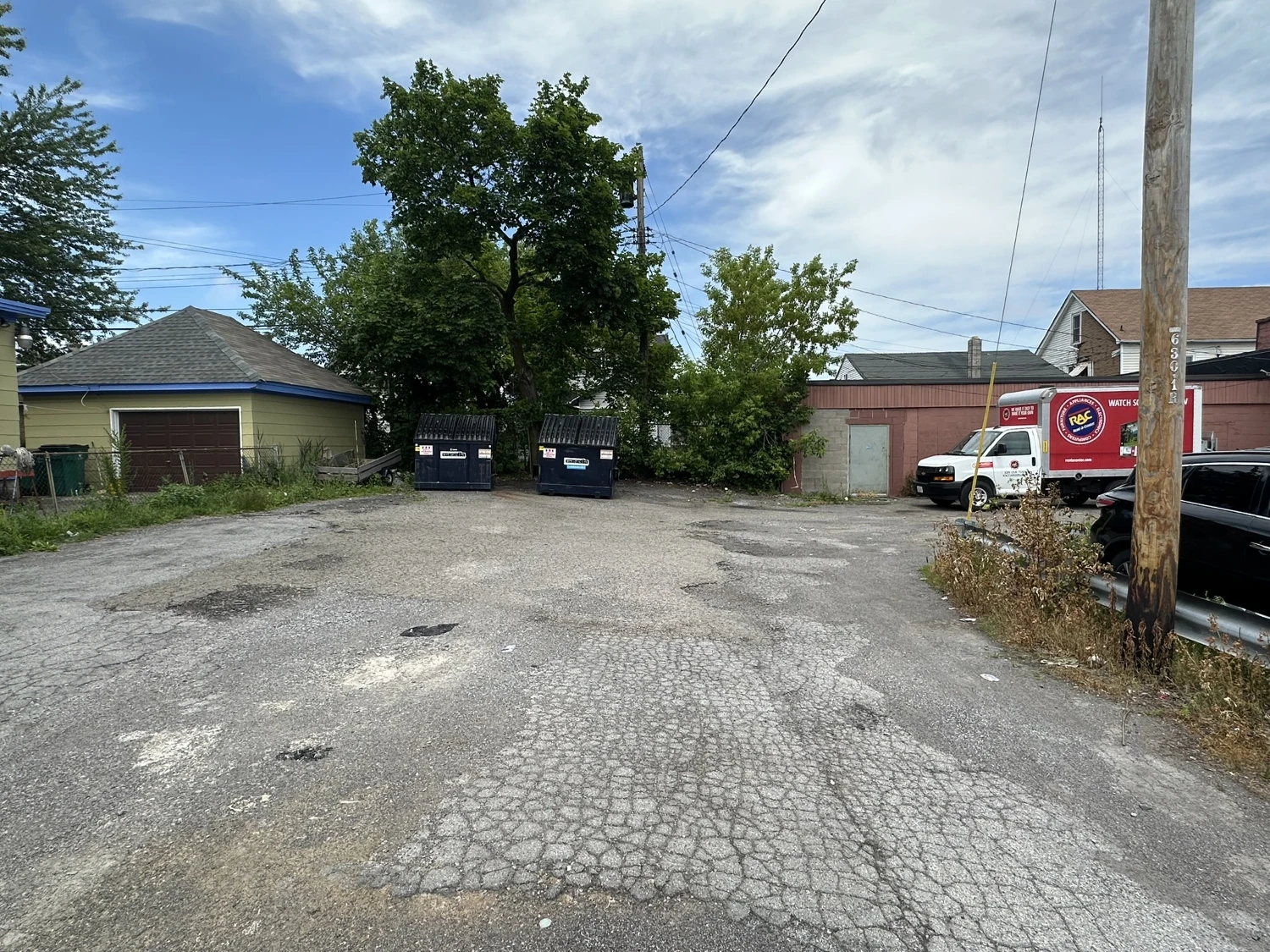 3146 Bailey Ave - 5,712+/- SF Retail