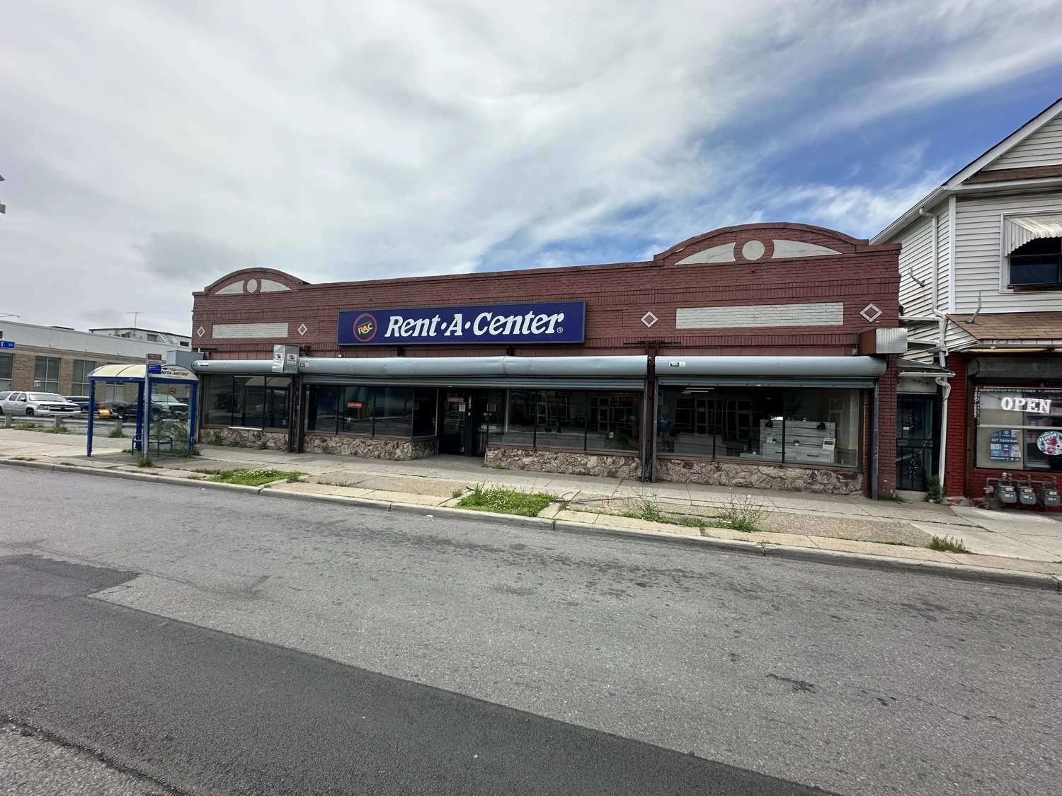 3146 Bailey Ave - 5,712+/- SF Retail