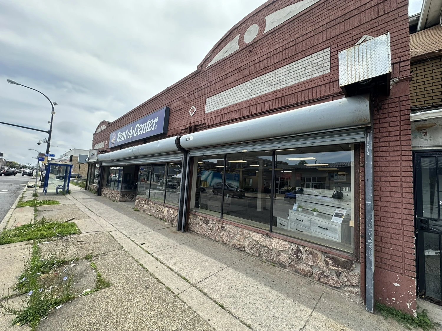 3146 Bailey Ave - 5,712+/- SF Retail