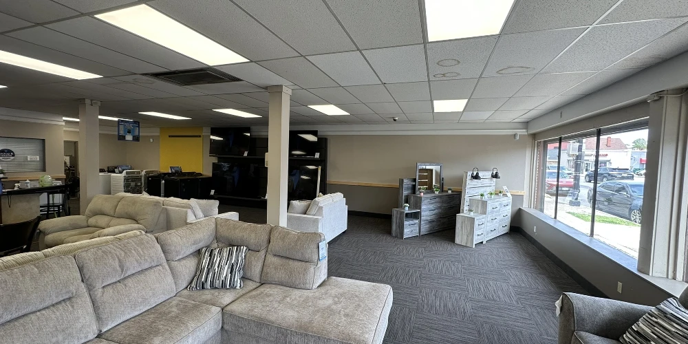 3146 Bailey Ave - 5,712+/- SF Retail