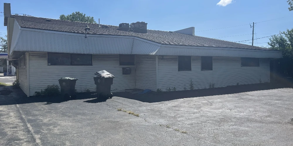 3,044+/- SF Office/Retail Building