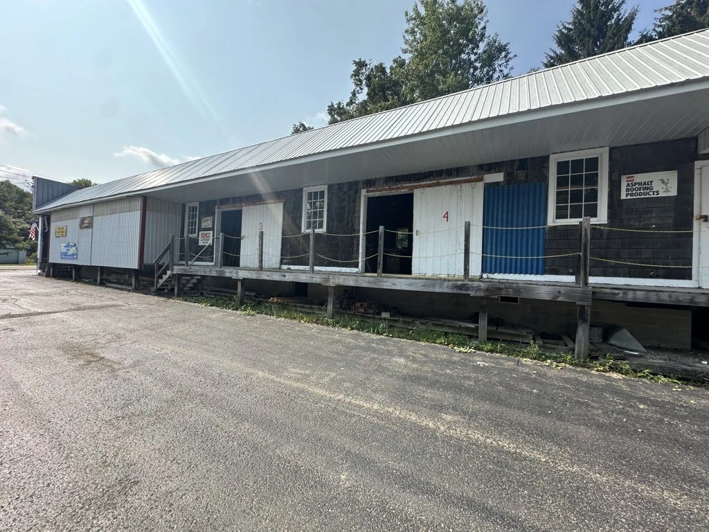 320 Maple Ave - Fredrickson Builders Supply