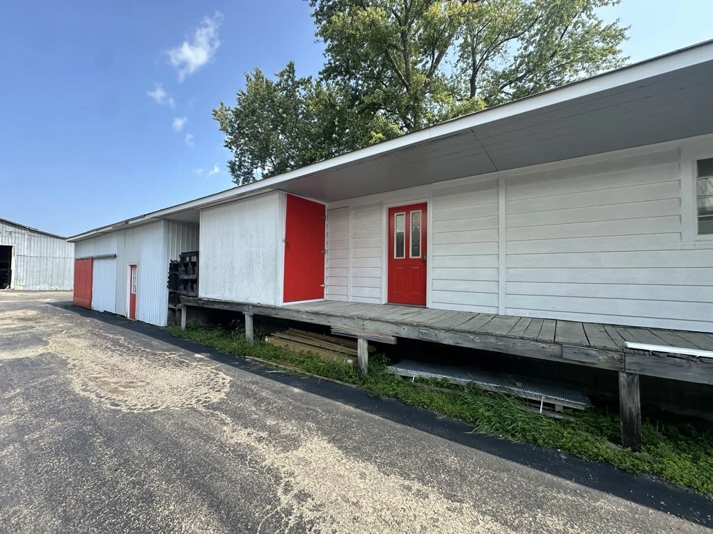 320 Maple Ave - Fredrickson Builders Supply