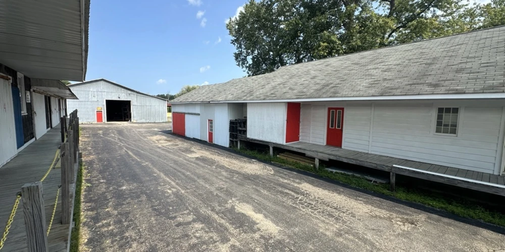 320 Maple Ave - Fredrickson Builders Supply