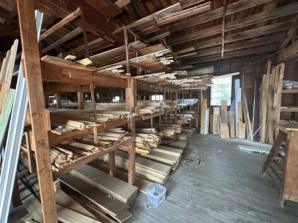 320 Maple Ave - Fredrickson Builders Supply