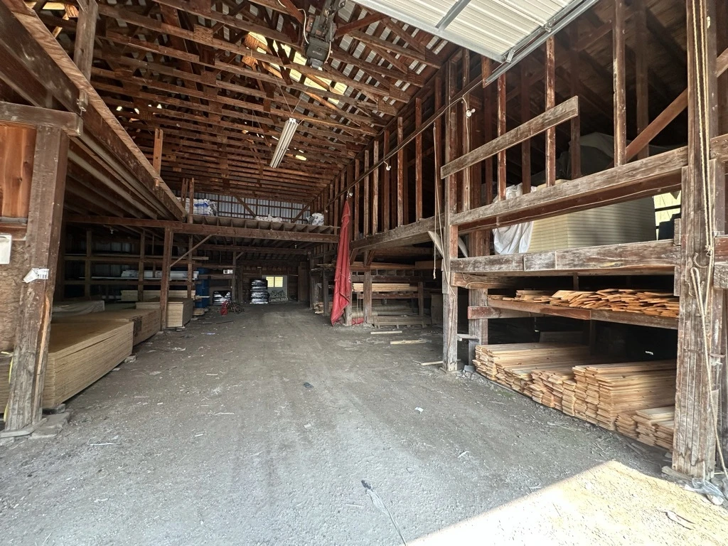 320 Maple Ave - Fredrickson Builders Supply