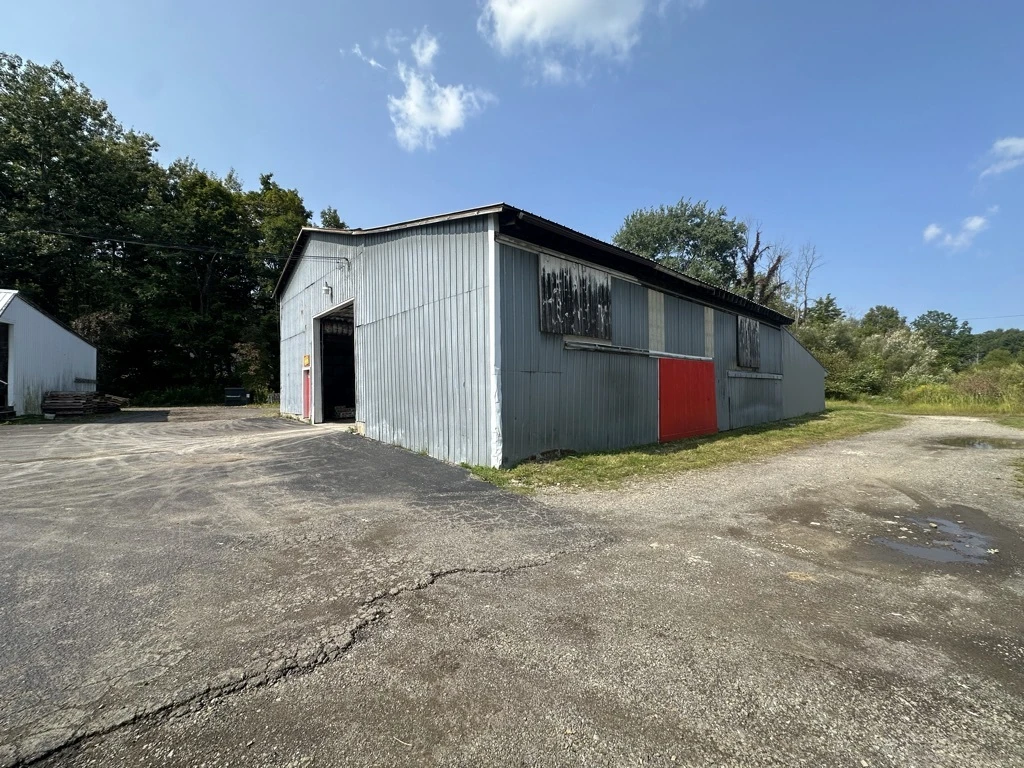 320 Maple Ave - Fredrickson Builders Supply
