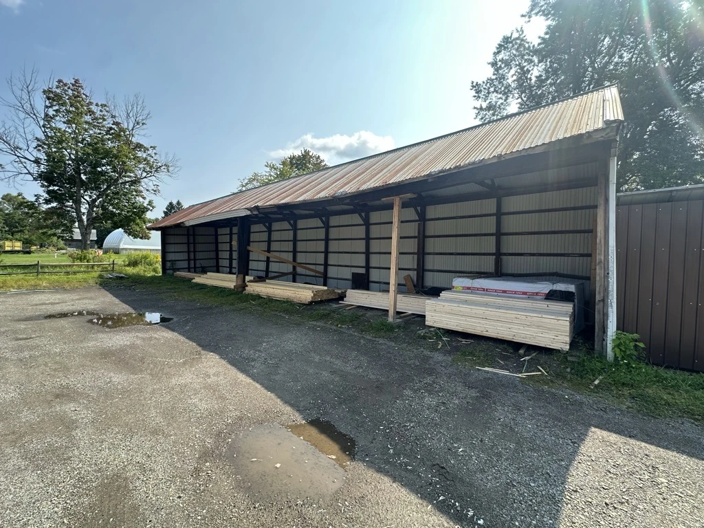 320 Maple Ave - Fredrickson Builders Supply