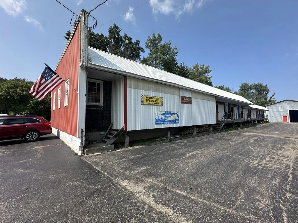 320 Maple Ave - Fredrickson Builders Supply