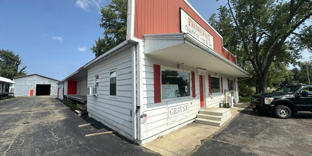 320 Maple Ave - Fredrickson Builders Supply
