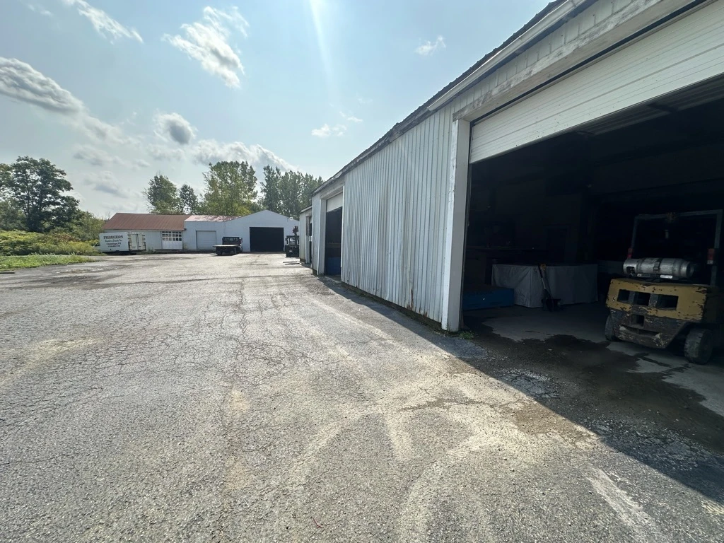 320 Maple Ave - Fredrickson Builders Supply