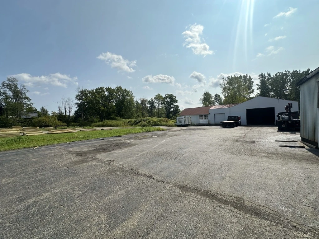 320 Maple Ave - Fredrickson Builders Supply