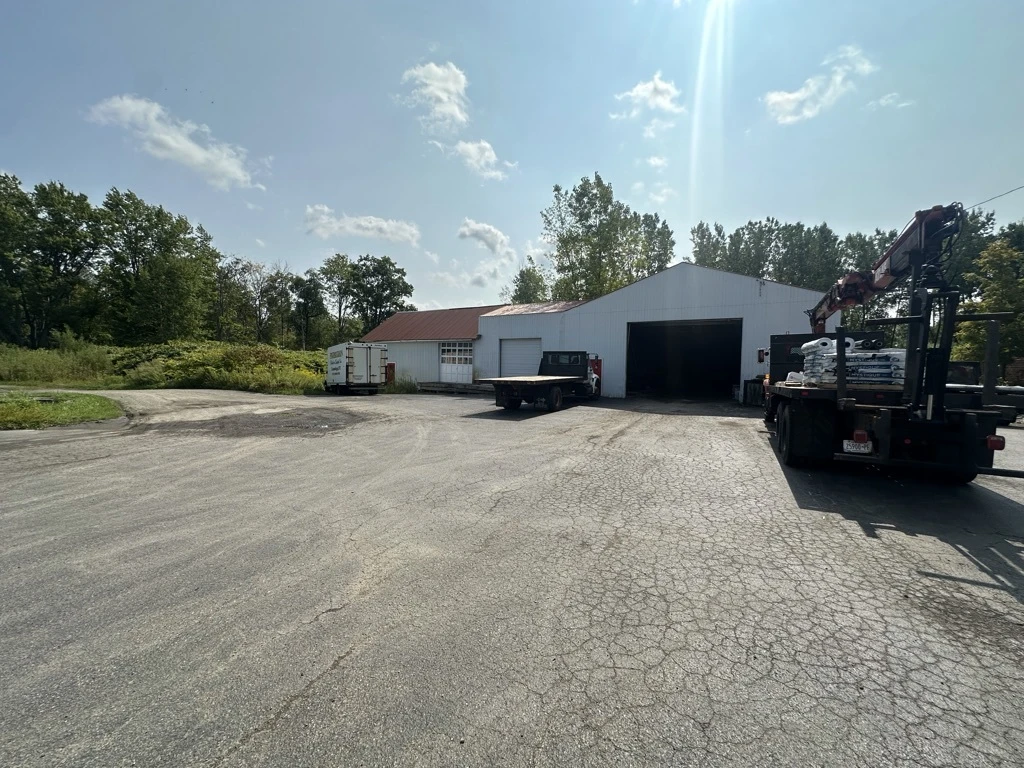 320 Maple Ave - Fredrickson Builders Supply
