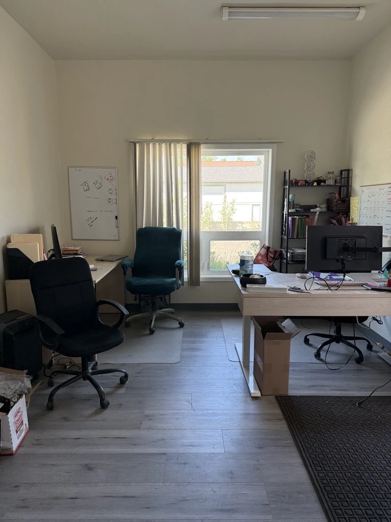 Danna Way Business Center