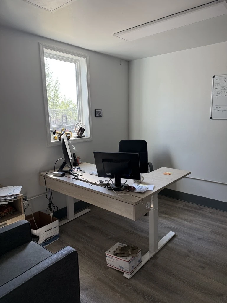 Danna Way Business Center