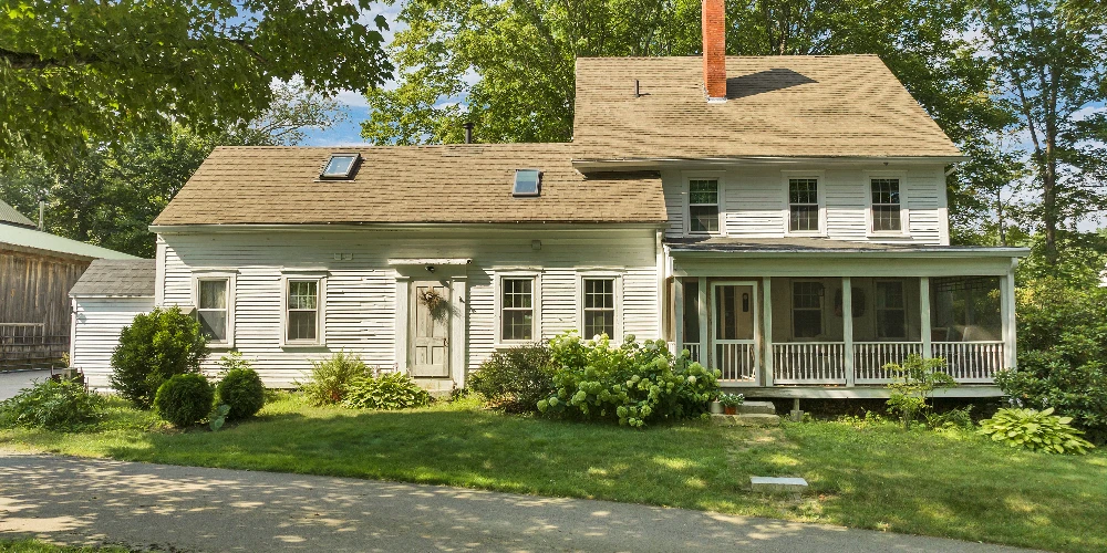 Historic Mixed-Use Estate with Immediate Cash Flow & Growth Potential 