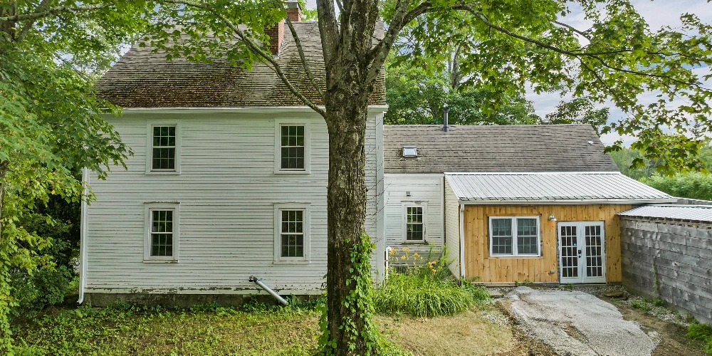 Historic Mixed-Use Estate with Immediate Cash Flow & Growth Potential 