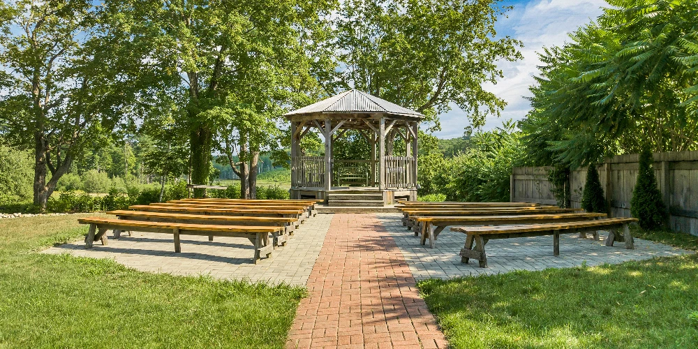 Historic Mixed-Use Estate with Immediate Cash Flow & Growth Potential 