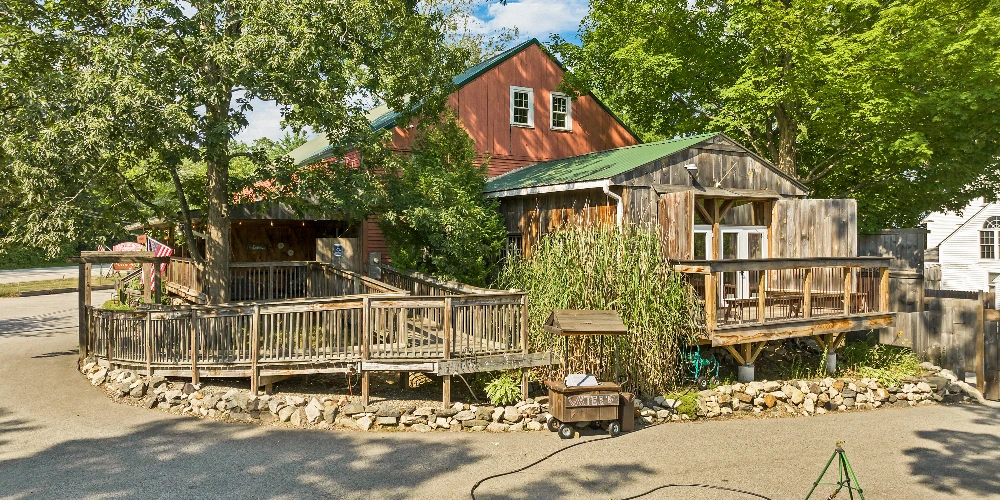 Historic Mixed-Use Estate with Immediate Cash Flow & Growth Potential 